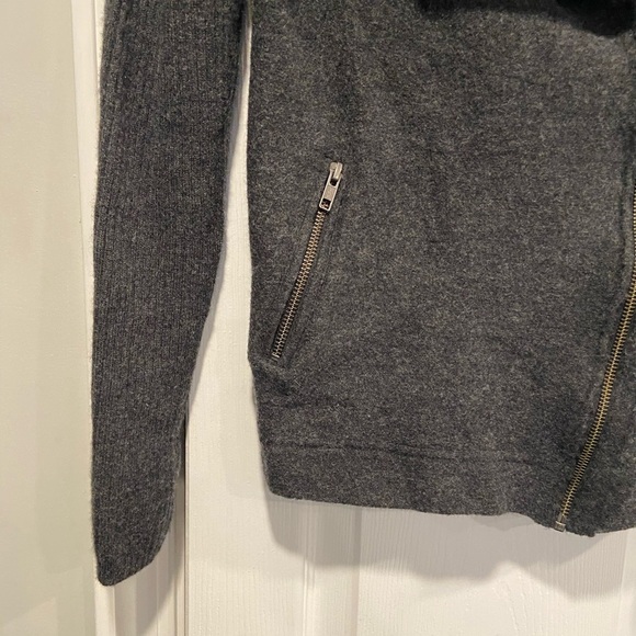 Paraphrase Size M Gray 100% Wool Asymmetrical Full Zip Bomber Sweater Jacket - Picture 7 of 14